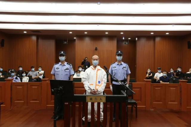 杭州杀妻碎尸案，继子能继承被害人的遗产吗？