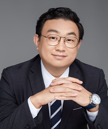 弘嘉精英：龙鑫 律师