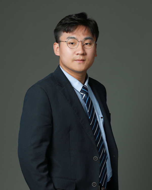  弘嘉精英：吕政霖  律师